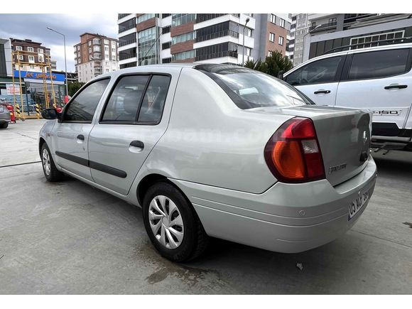 Sahibinden Renault Clio 1.4 RNA 2000 Model 