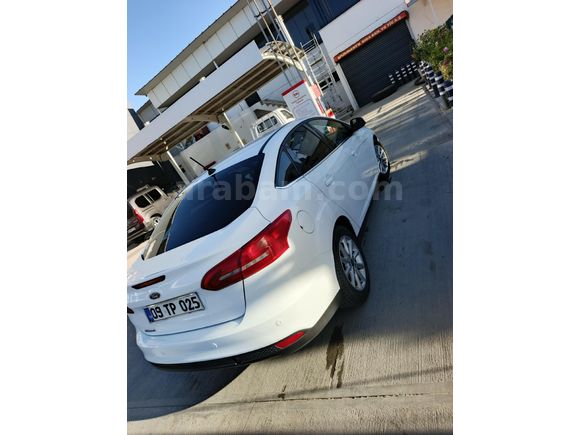Sahibinden Ford Focus 1.6 TDCi Titanium 2017 Model