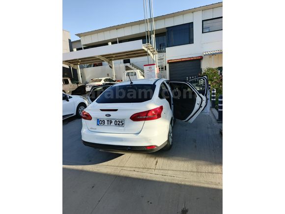 Sahibinden Ford Focus 1.6 TDCi Titanium 2017 Model