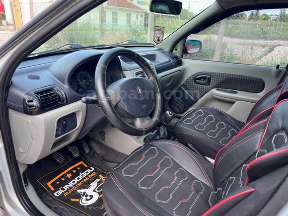 Sahibinden Renault Clio 1.5 dCi Authentique 2004 Model  250.000 km Gri (Gümüş)