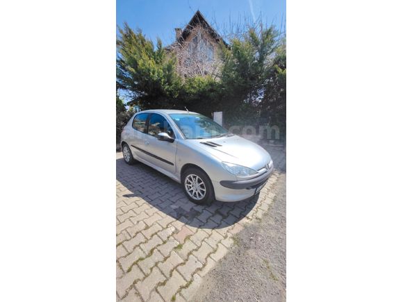 Peugeot 206 1.4 X-Line 2005 Model