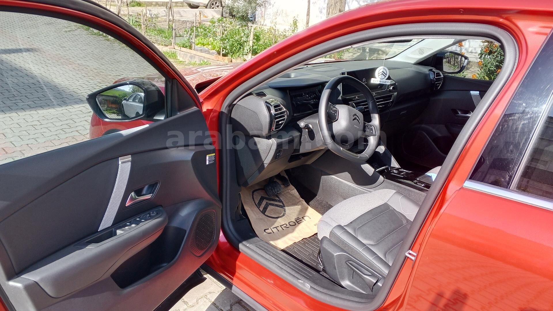 Sahibinden Citroen C4 SUV 1.2 PureTech Shine 2024 Model 4