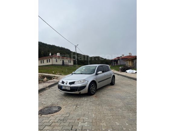 Sahibinden Renault Megane 1.4 Expression 2007 Model  230.000 km Gri