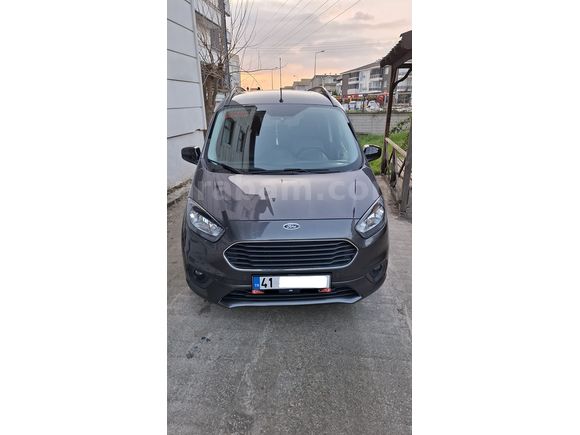 İlk Sahibinden, Garantili Courier 1.5 TDCi Titanium Plus 2023 Model 