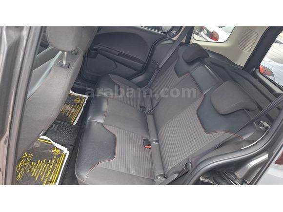 İlk Sahibinden, Garantili Courier 1.5 TDCi Titanium Plus 2023 Model 