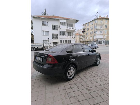 Sahibinden Ford Focus 1.6 TDCi Ghia 2008 Model