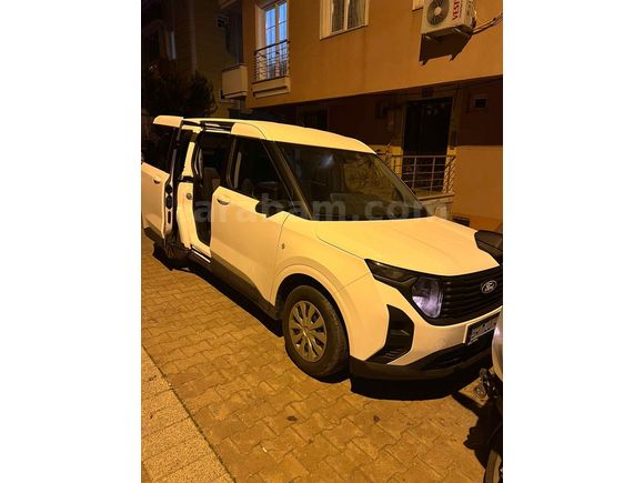 Sahibinden Ford Tourneo Courier 1.0 EcoBoost Deluxe 2025 Model 