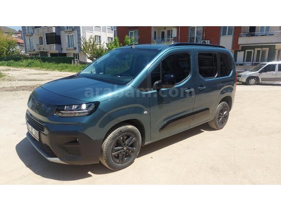 1.5  BLUEHDİ PREMİO PAKET OTOMATİK  SERVİS BAKIMLI  HATASIZ BOYASIZ  DIR