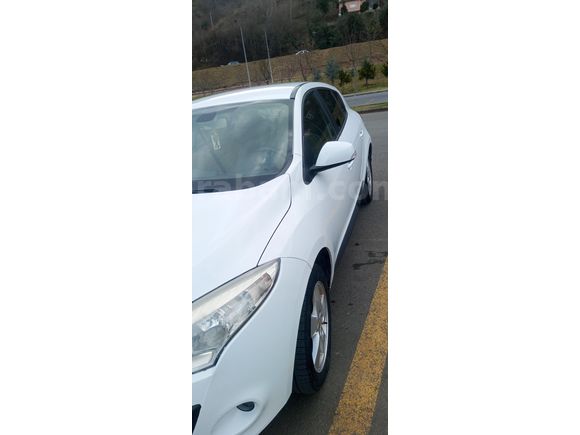 Sahibinden Renault Megane 1.6 Expression 2011 Model