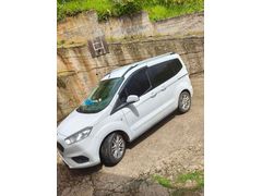 Sahibinden Ford Tourneo Courier 1.0 EcoBoost Titanium 2023 Model 