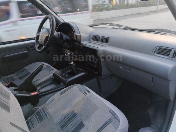 OTOMOBİL RUHSATLI, GÜMRÜK ÇIKIŞLI 2010 MODEL DİRİ YIPRANMAMIŞ ARAÇ