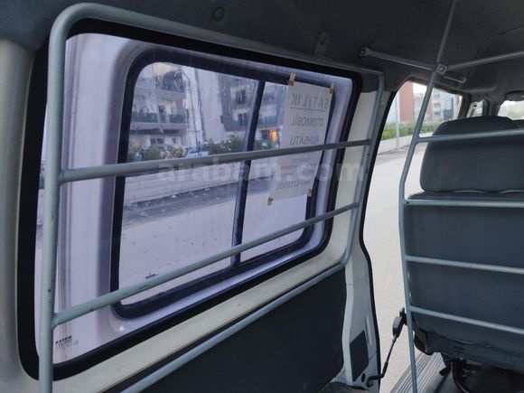 OTOMOBİL RUHSATLI, GÜMRÜK ÇIKIŞLI 2010 MODEL DİRİ YIPRANMAMIŞ ARAÇ