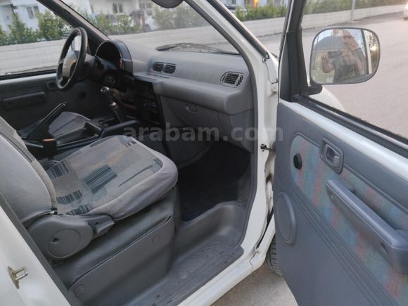 OTOMOBİL RUHSATLI, GÜMRÜK ÇIKIŞLI 2010 MODEL DİRİ YIPRANMAMIŞ ARAÇ