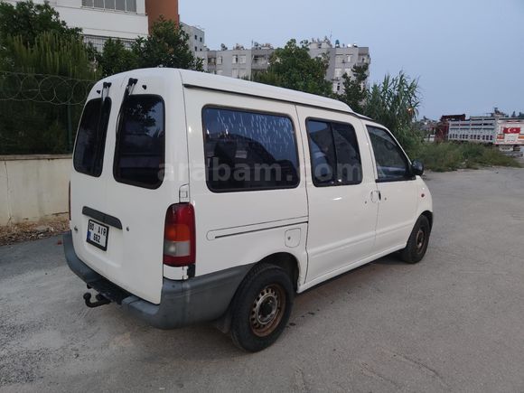 OTOMOBİL RUHSATLI, GÜMRÜK ÇIKIŞLI 2010 MODEL DİRİ YIPRANMAMIŞ ARAÇ