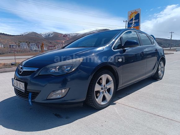 Memurdan Kazasız Değişensiz Sunrooflu Astra Sport 