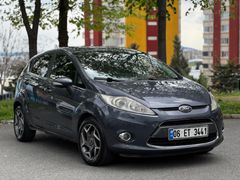Sahibinden Ford Fiesta 1.4 Titanium 2011 Model