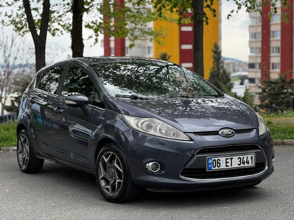 Sahibinden Ford Fiesta 1.4 Titanium 2011 Model