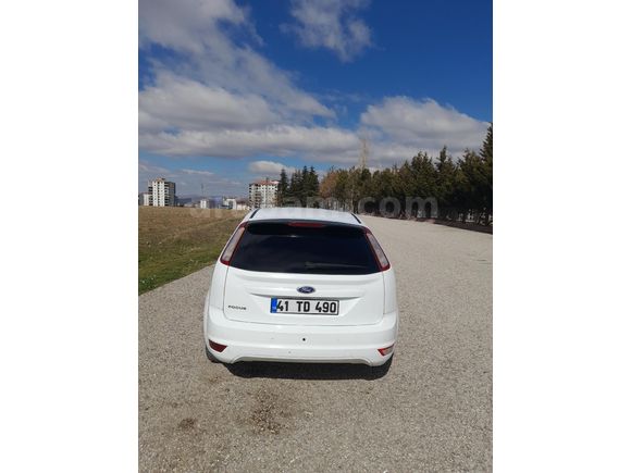 Sahibinden Ford Focus 1.6 Comfort 2011 Model