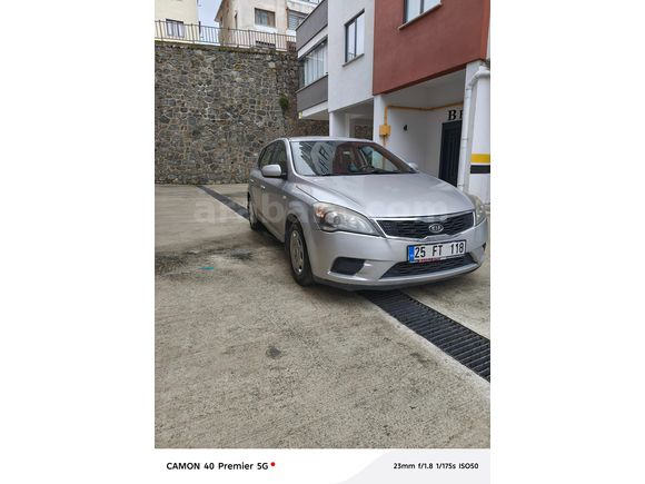 İlk Sahibinden Kia Ceed 1.6 CRDi Cool 2010 Model