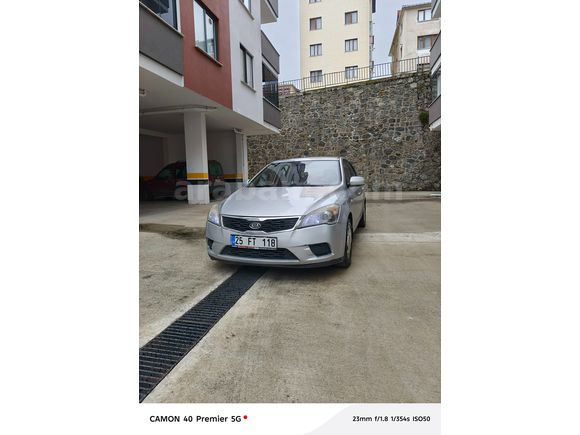İlk Sahibinden Kia Ceed 1.6 CRDi Cool 2010 Model
