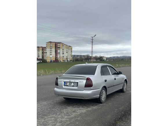 Sahibinden Hyundai Accent 1.5 1.5i GLS 2003 Model 