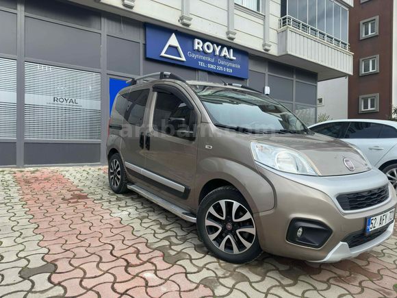 Sahibinden Fiat Fiorino Combi 1.3 Multijet Premio 2017 Model 