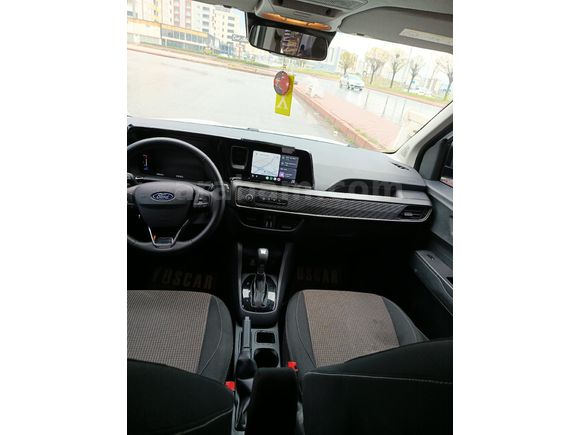 Sahibinden Ford Tourneo Courier 1.0 EcoBoost Deluxe 2025 Model  15.000 km Beyaz
