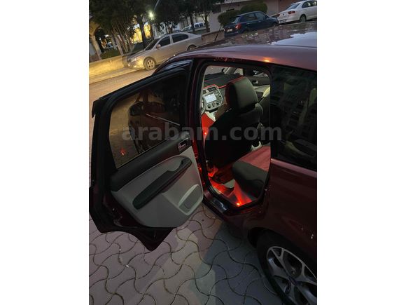 Sahibinden Ford C-Max 1.6 Trend 2004 Model 