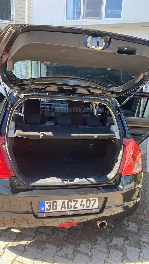 Sahibinden Suzuki Swift 1.3 MT 4X4 2009 Model Kayseri 206.500 km Siyah 4