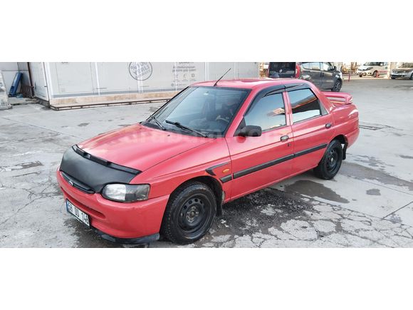 Sahibinden Ford Escort 1.6 CLX 1997 Model üst model araçla takas olur üste para verebileceğim