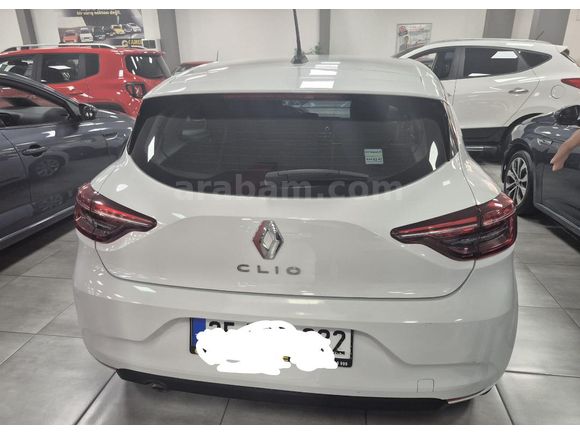 Sahibinden Renault Clio 1.0 SCe Joy 2021 Model  65.000 km Beyaz