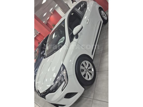 Sahibinden Renault Clio 1.0 SCe Joy 2021 Model  65.000 km Beyaz