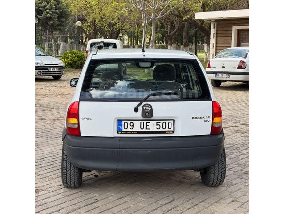 ikinci Sahibinden Opel Corsa 1.2 16 walf 2000 Model