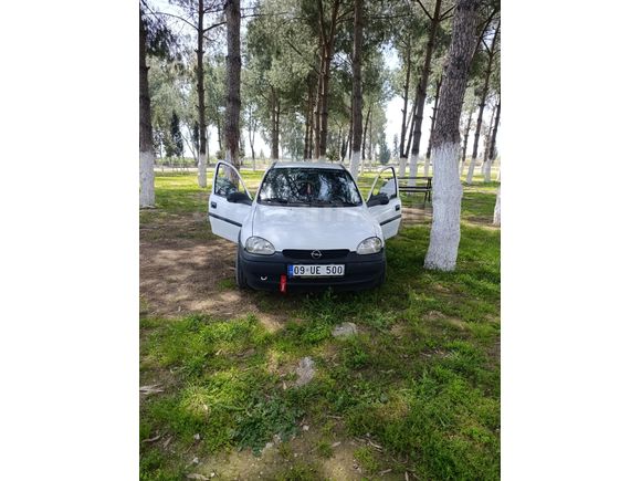 ikinci Sahibinden Opel Corsa 1.2 16 walf 2000 Model