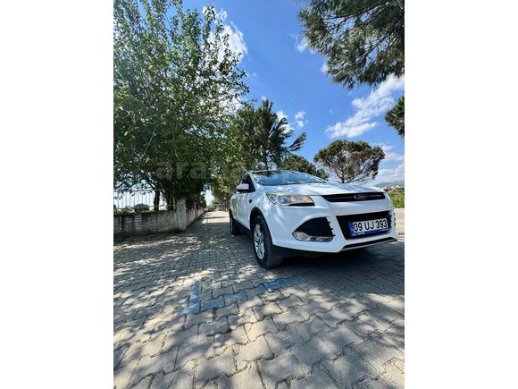 BAYANDAN TRAMERSİZ HATASIZ DÜŞÜK KM 1.5 KUGA