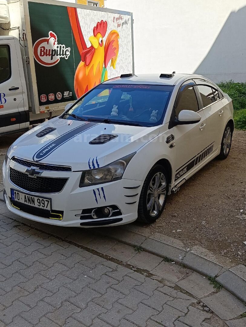 Sahibinden Chevrolet Cruze 1.6 Design Edition 2012 Model Balıkesir 206.500 km Beyaz 2