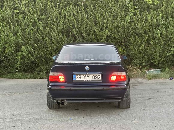 Sahibinden Değişensiz E36 BMW 320i   