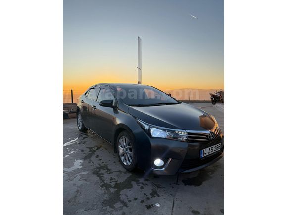 Otomatik vites Toyota Corolla 1.4 D-4D Advance 2015 model
