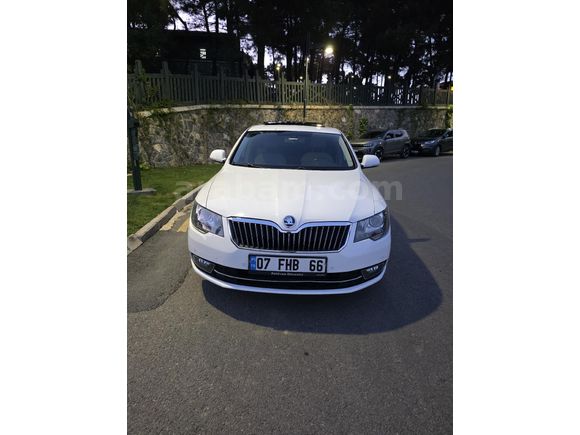 Galeriden Skoda SuperB 1.6 TDI Prestige 2013 Model İstanbul