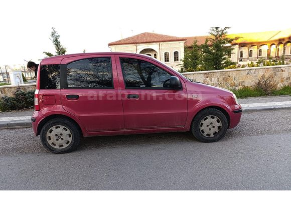 Sahibinden Fiat Panda 1.2 Dynamic 2011  Model  Bayan memurdan temiz bakımlı araç