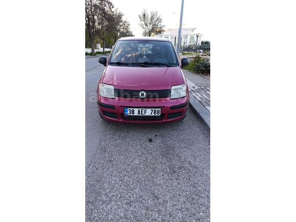 Sahibinden Fiat Panda 1.2 Dynamic 2011  Model  Bayan memurdan temiz bakımlı araç