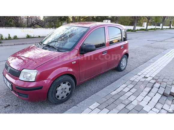 Sahibinden Fiat Panda 1.2 Dynamic 2011  Model  Bayan memurdan temiz bakımlı araç