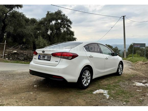 Sahibinden Kia Cerato 1.6 CRDi Concept Plus 2016 Model 