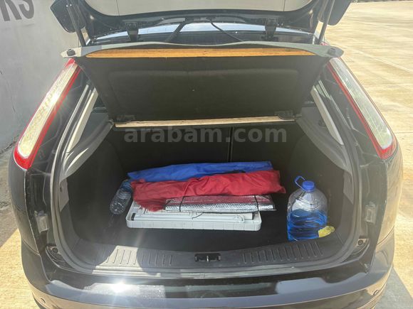 Sahibinden Ford Focus 1.6 TDCi Titanium 2011 Model   