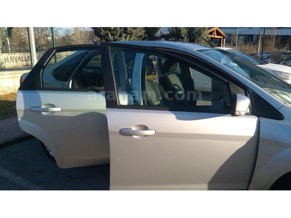 Sahibinden Ford Focus 1.6 TDCi Trend X 2011 Model Ankara
