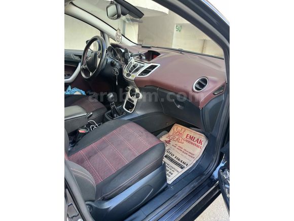 Sahibinden Ford Fiesta 1.4 Titanium 2009 Model 