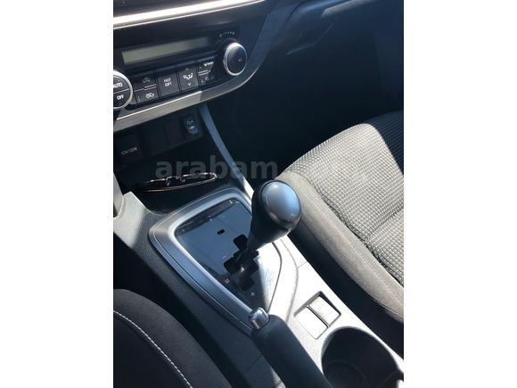 Sahibinden Aile aracı Toyota Auris 1.4 D-4D Active 2013 Model 