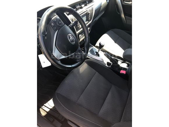 Sahibinden Aile aracı Toyota Auris 1.4 D-4D Active 2013 Model 