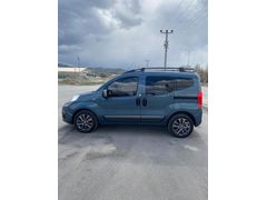 Sahibinden Fiat Fiorino Combi 1.3 Multijet 100. Yıl Özel Seri 2023 Model  45.900 km Lacivert