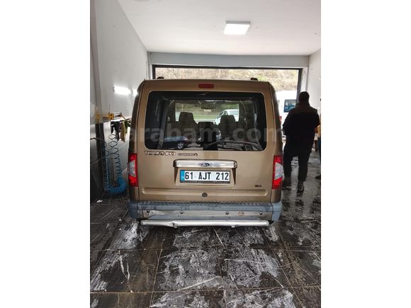 Sahibinden Ford Tourneo Connect 110PS 2011 Model